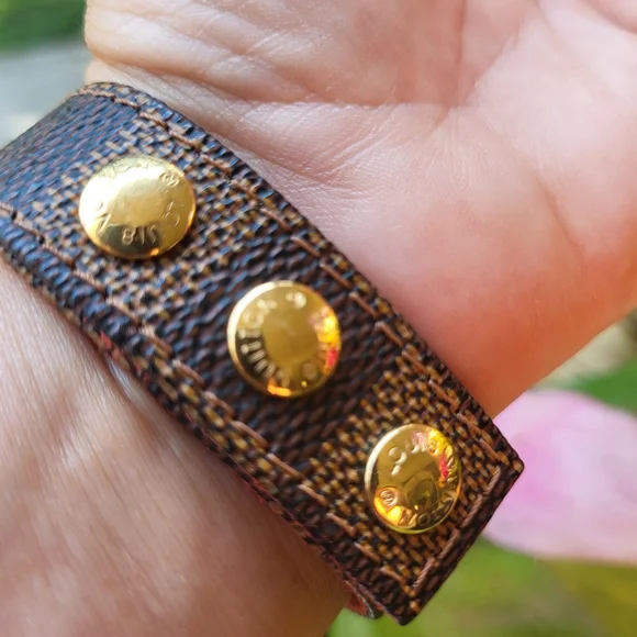 LOUIS VUITTON DAMILER BRACELET - Picture 3 of 6